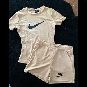 ✨Ladies Trending 2pc Fashion Nike set!